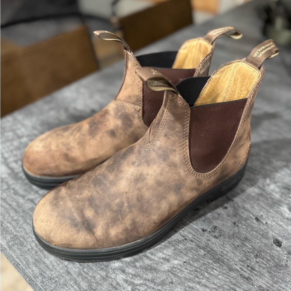 Men’s blundstones